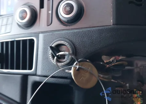 2015 Ford Police Interceptor z USA, uszkodzony, nr VIN 1FAHP2MK0FG151884